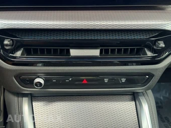 2025 BMW i4 eDrive40 M SPORT LINE - miniatura 26