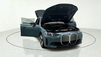 2025 BMW i4 eDrive40 – miniatura 11