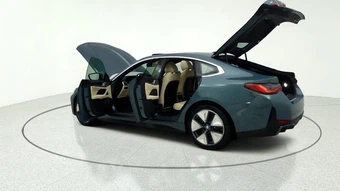 2025 BMW i4 eDrive40 – miniatura 14