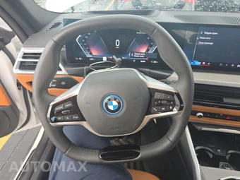 2025 BMW i4 eDrive40 – miniatura 10