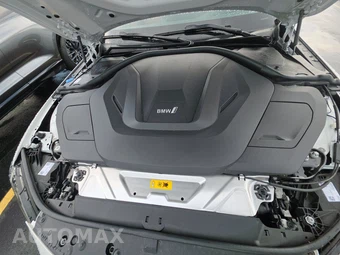 2025 BMW i4 eDrive40 – miniatura 15