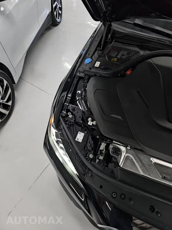 2025 BMW i4 eDrive40 – miniatura 23