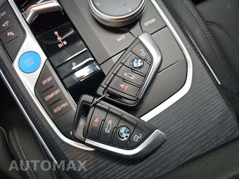 2025 BMW i4 eDrive40 – miniatura 8