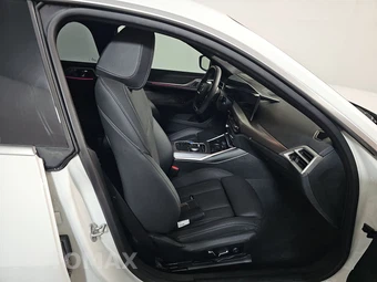 2025 BMW i4 eDrive40 – miniatura 8