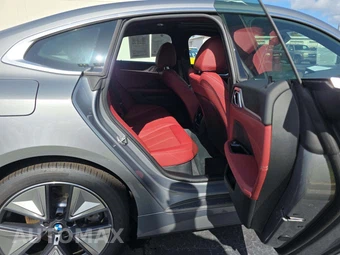 2025 BMW i4 eDrive40 - miniatura 17