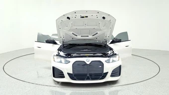 2025 BMW i4 M50 - miniatura 12