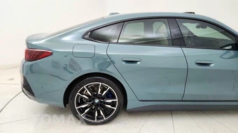 2025 BMW i4 M50 – miniatura 12