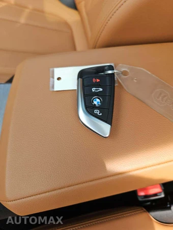 2025 BMW i4 xDrive40 - miniatura 8