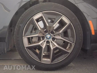 2025 BMW i5 eDrive40 – miniatura 10