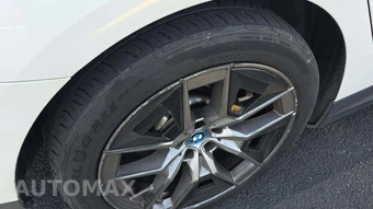 2025 BMW i5 eDrive40 - miniatura 23