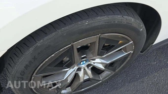 2025 BMW i5 eDrive40 - miniatura 26