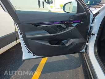 2025 BMW i5 eDrive40 - miniatura 9
