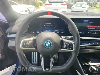 2025 BMW i5 M60 - miniatura 10