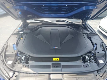 2025 BMW i5 M60 - miniatura 15