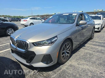 2025 BMW i5 xDrive40 M SPORT LINE
