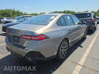 2025 BMW i5 xDrive40 M SPORT LINE - miniatura 3