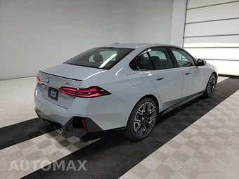 2025 BMW i5 xDrive40 M SPORT LINE - miniatura 4