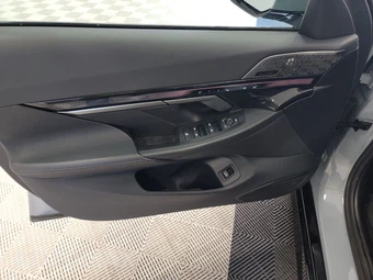 2025 BMW i5 xDrive40 M SPORT LINE - miniatura 9