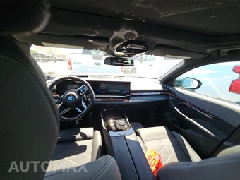 2025 BMW i5 xDrive40 M SPORT LINE - miniatura 11