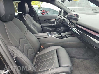 2025 BMW i5 xDrive40 – miniatura 18