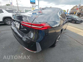 2025 BMW i5 xDrive40 – miniatura 3
