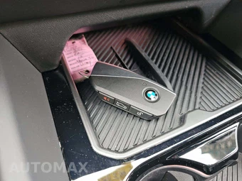 2025 BMW i5 xDrive40 – miniatura 8
