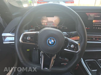 2025 BMW i7 eDrive50 M SPORT LINE – miniatura 10
