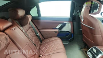 2025 BMW i7 eDrive50 M SPORT LINE – miniatura 25
