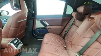 2025 BMW i7 eDrive50 M SPORT LINE – miniatura 29