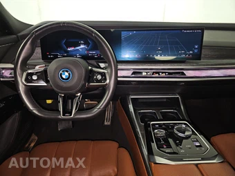 2025 BMW i7 eDrive50 M SPORT LINE – miniatura 11