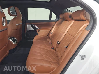 2025 BMW i7 eDrive50 M SPORT LINE – miniatura 13