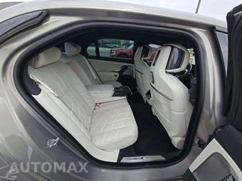 2025 BMW i7 eDrive50 M SPORT LINE - miniatura 17