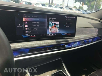 2025 BMW i7 eDrive50 – miniatura 10