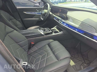 2025 BMW i7 eDrive50 – miniatura 18