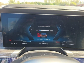 2025 BMW i7 M70 – miniatura 12