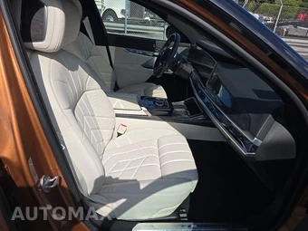 2025 BMW i7 M70 – miniatura 8