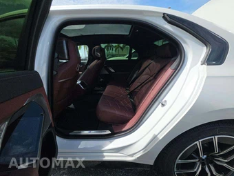 2025 BMW i7 xDrive60 M SPORT LINE – miniatura 13