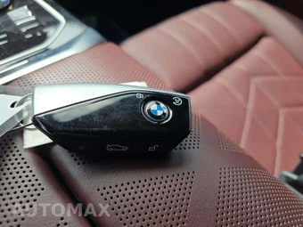 2025 BMW i7 xDrive60 M SPORT LINE – miniatura 8