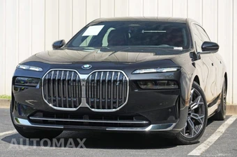 2025 BMW i7 xDrive60 - samochód z USA z aukcji Manheim, oferta Kup Teraz w AUTOMAX