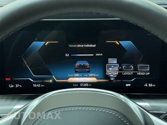 2025 BMW i7 xDrive60 - miniatura 19