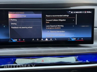 2025 BMW i7 xDrive60 - miniatura 29