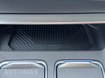 2025 BMW i7 xDrive60 - miniatura 32