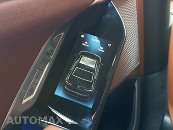 2025 BMW i7 xDrive60 - miniatura 41