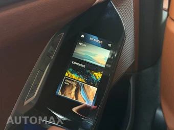 2025 BMW i7 xDrive60 - miniatura 42