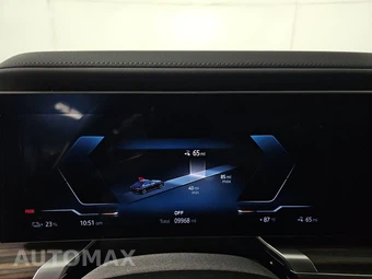 2025 BMW i7 xDrive60 - miniatura 12