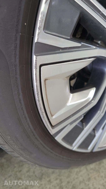 2025 BMW i7 xDrive60 - miniatura 34