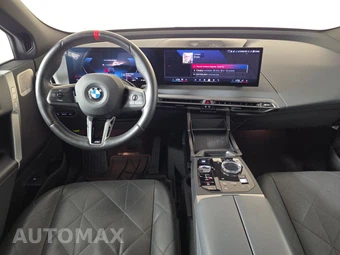 2025 BMW iX M60 - miniatura 11