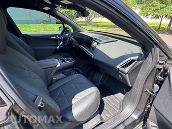 2025 BMW iX xDrive50 - miniatura 16