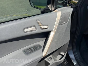 2025 BMW iX xDrive50 - miniatura 23