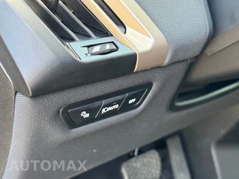 2025 BMW iX xDrive50 - miniatura 28